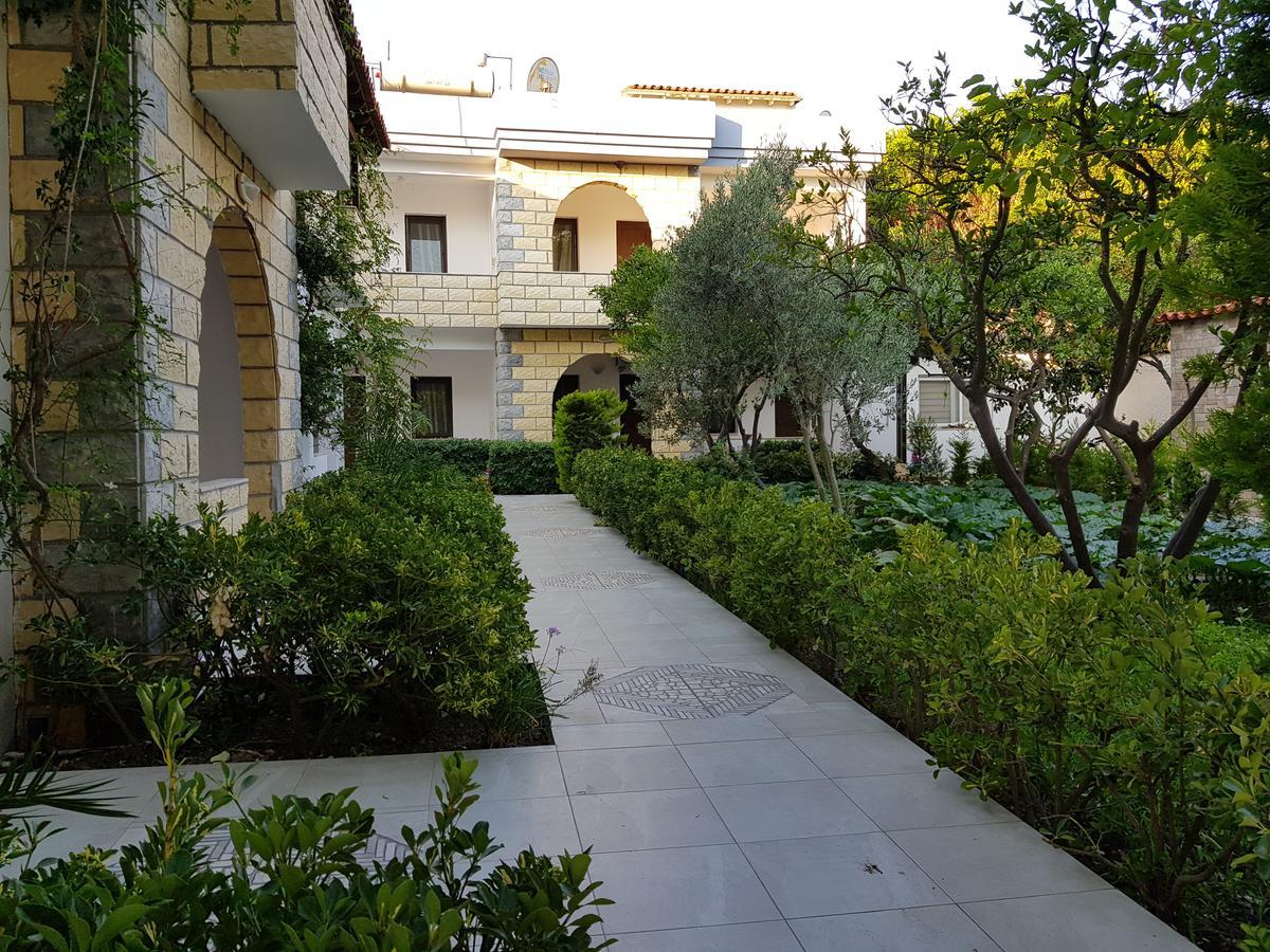Kaptan Hotel Golturkbuku Kültér fotó